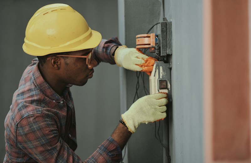 Electrical & Solar Equipment